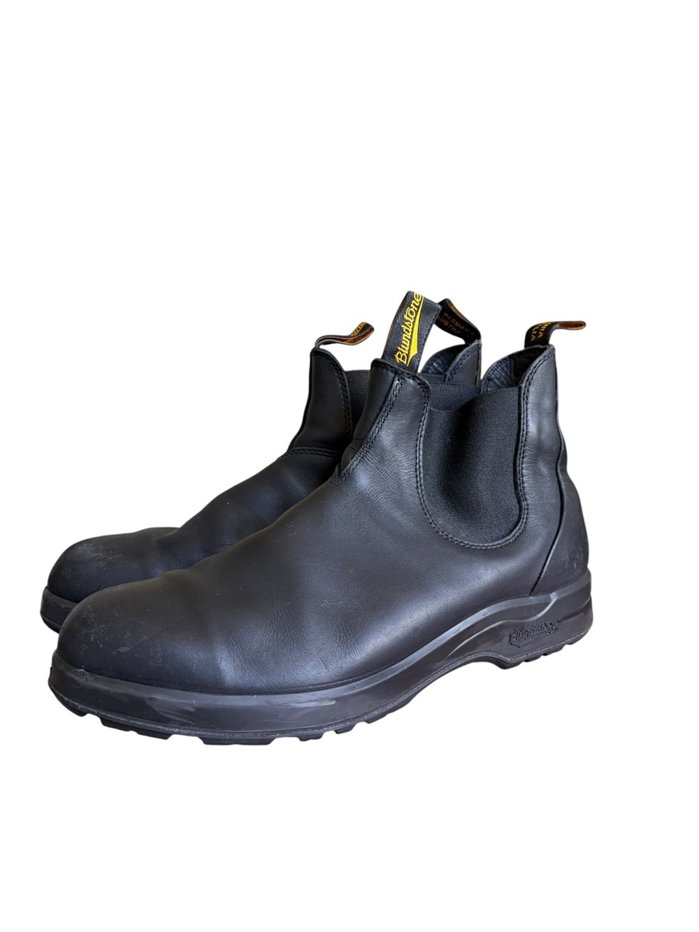Blundstone black leather boots men’s size 11.